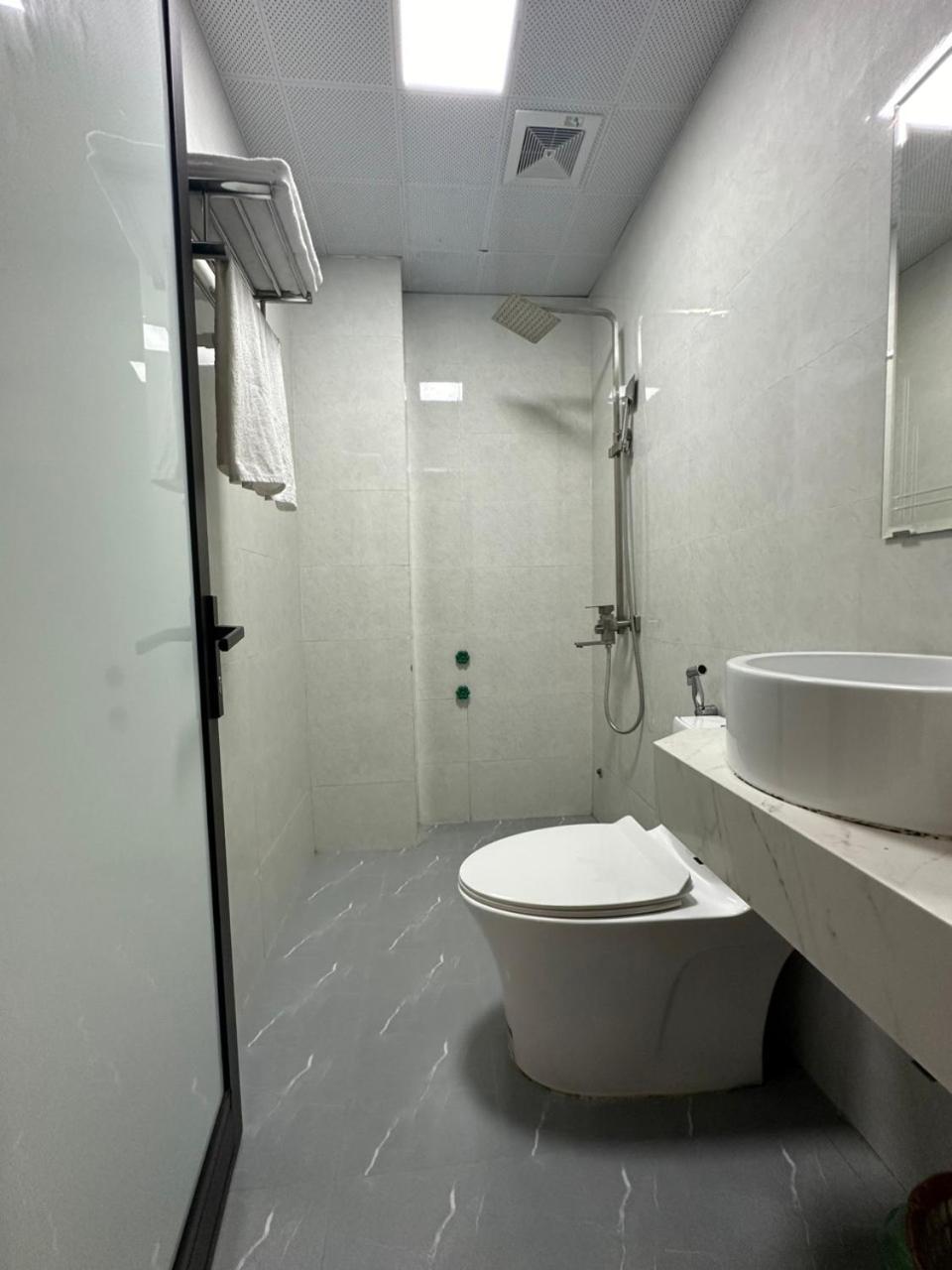 Viet Hoang Hotel ها لونغ المظهر الخارجي الصورة
